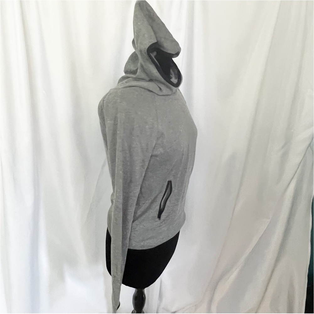 😻SO Lightweight Athleisure Hooded Pullover - Picture 4 of 7